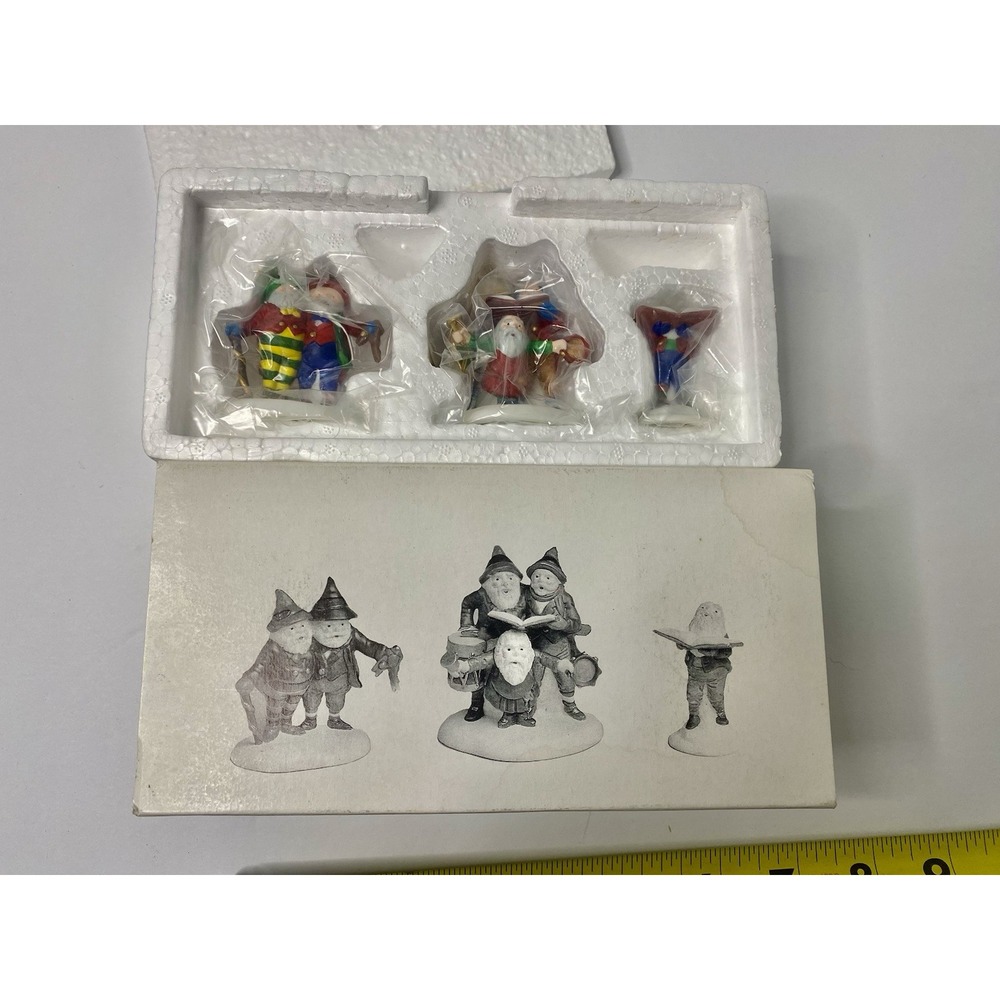 Dept 56 Heritage Village Collection "Sing a Song For Santa" 3 Pcs. Set 5631-6